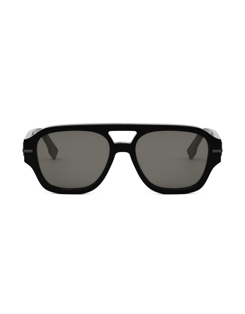 Fendi FE40130I 01a occhiali da sole disponibili da Ottica Ricci.