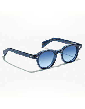 Moscot Dolt Navy Denim Blue occhiali da sole disponibili da Ottica Ricci.