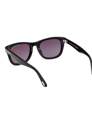 Occhiali da Sole Tom Ford FT1076 01B disponibili online da Ottica Ricci