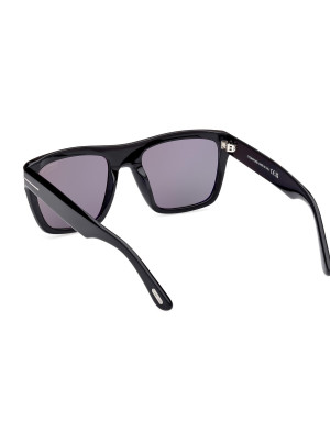 Occhiali da sole Tom Ford FT1077-N disponibili online da Ottica Ricci